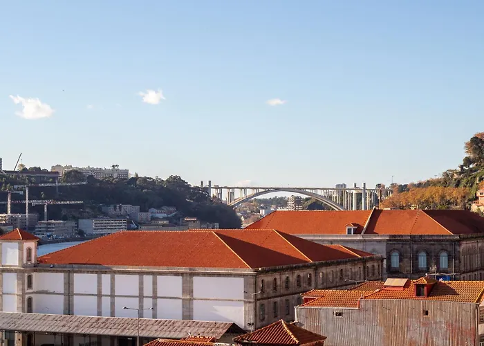 Luxurious Townhome With River View By Lovelystay * ポルト