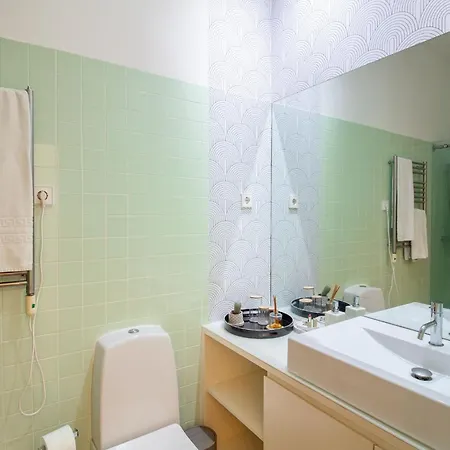 Luxurious Townhome With River View By Lovelystay Feriehus Porto