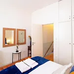 Luxurious Townhome With River View By Lovelystay Holiday home Porto