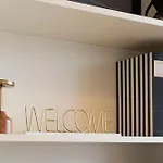 Luxurious Townhome With River View By Lovelystay Holiday home *