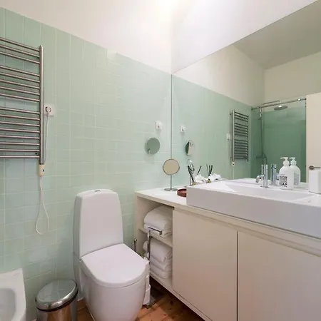 Luxurious Townhome With River View By Lovelystay * Porto