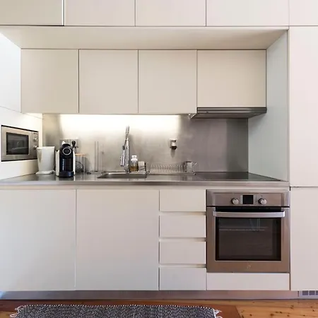 Holiday home Luxurious Townhome With River View By Lovelystay *