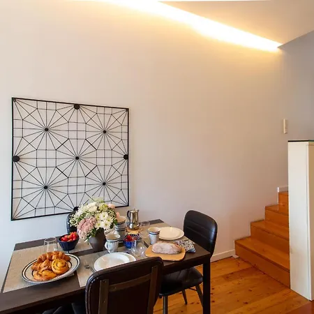 Lovelystay Townhome With Douro River Terrace